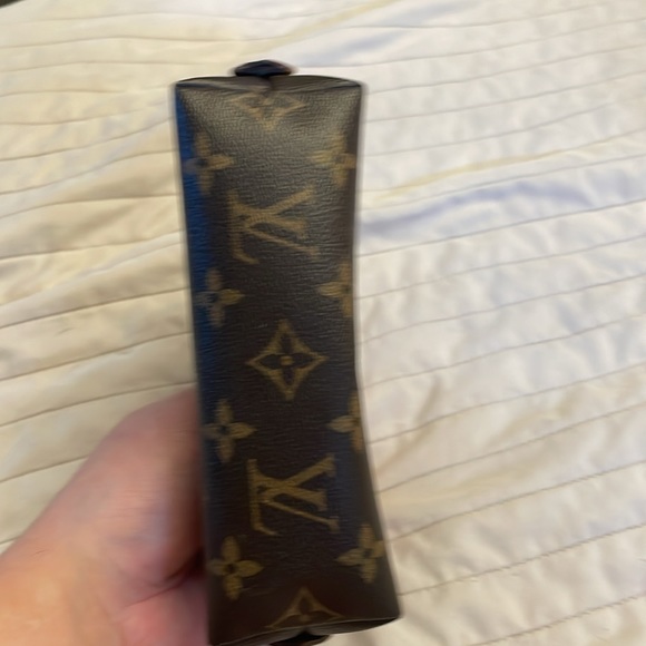 Louis Vuitton cosmetic pouch make up bag tolitery travel bag lv made in Spain - Picture 7 of 12